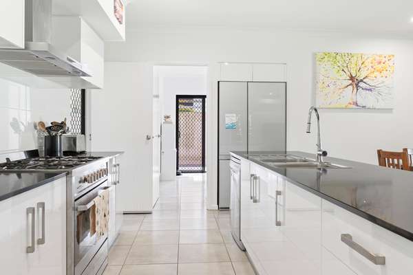 32 Millhouse Close, Edmonton - Thumbnail 8