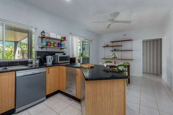 15 Dall'Alba Close, Gordonvale - Thumbnail 7