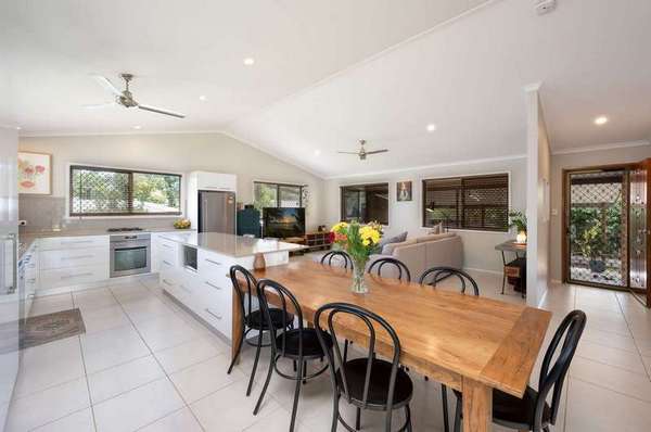 10 Whitton Street, White Rock - Thumbnail 7