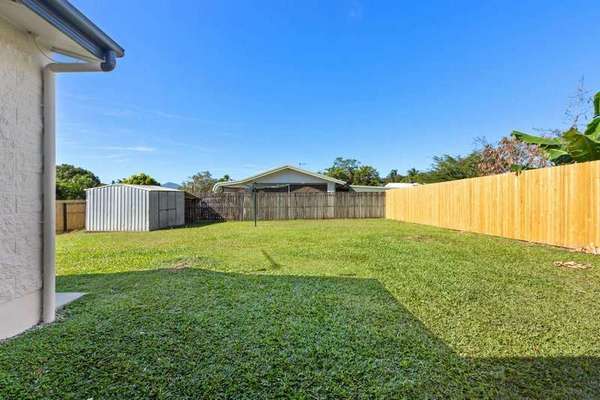 14 Dall'Alba Close, Gordonvale - Thumbnail 2