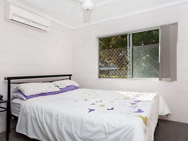 1 & 2/2 Pearl Close, Bayview Heights - Thumbnail 4
