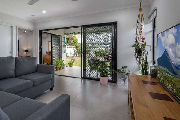 46 Bulleringa Loop, Mount Peter - Thumbnail 3