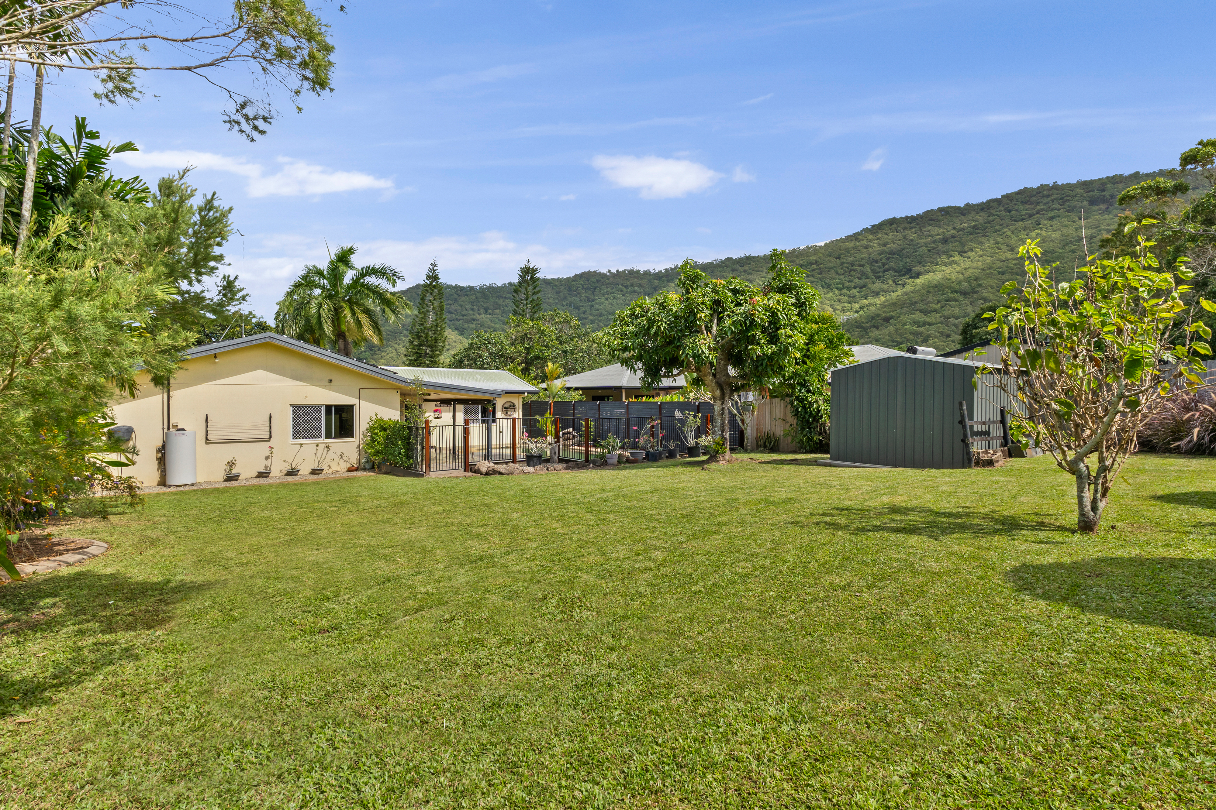 10 Radford Close, Gordonvale - Thumbnail 2
