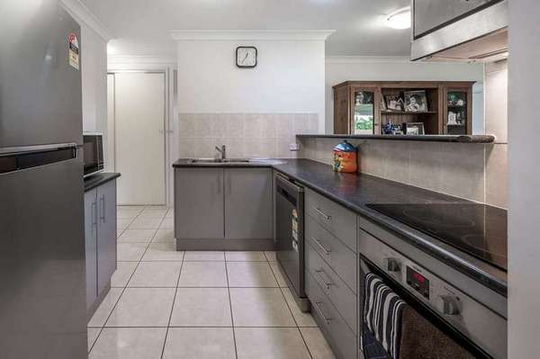 62 Phoenix Street, White Rock - Thumbnail 8