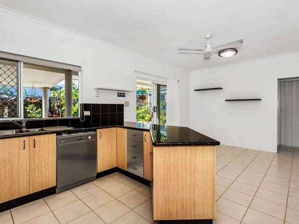 15 Dall'Alba Close, Gordonvale - Thumbnail 7