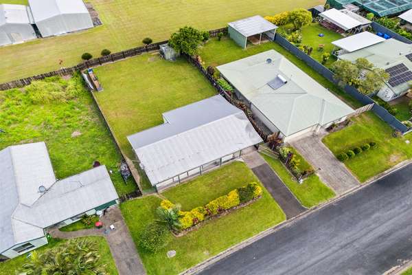 11 Harwood Drive, Babinda - Thumbnail 2