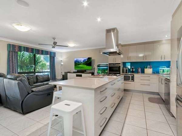 31 Piccone Drive, Edmonton - Thumbnail 3