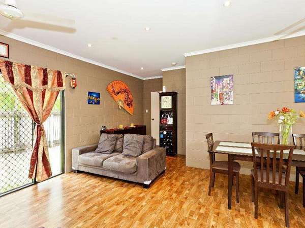 9 Harlequin Street, White Rock - Thumbnail 3