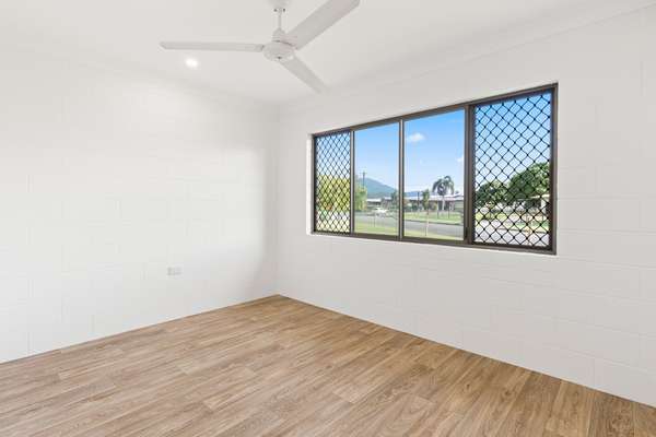 1 and 2/21 Hawkins Street, Gordonvale - Thumbnail 8