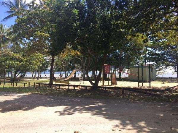 9 Bluewater Street, East Trinity - Thumbnail 6