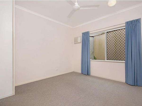 2/2 Marella Close, Manoora - Thumbnail 7