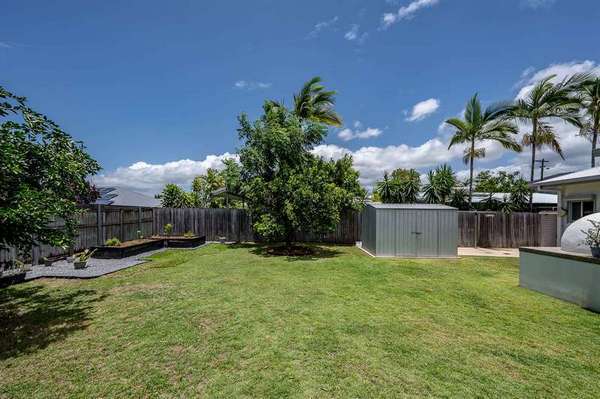 21 Debbie Street, Trinity Park - Thumbnail 7