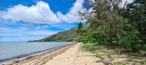 10 Giangurra Esplanade, East Trinity - Thumbnail 4