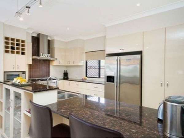 18 Sandover Close, Bentley Park - Thumbnail 8