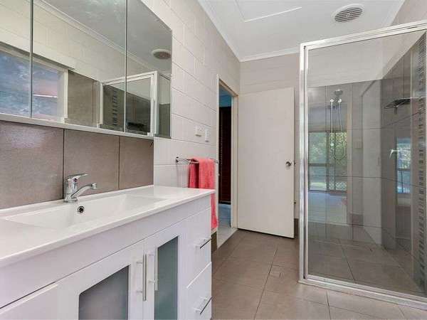 12 Klarwein Close, Gordonvale - Thumbnail 4