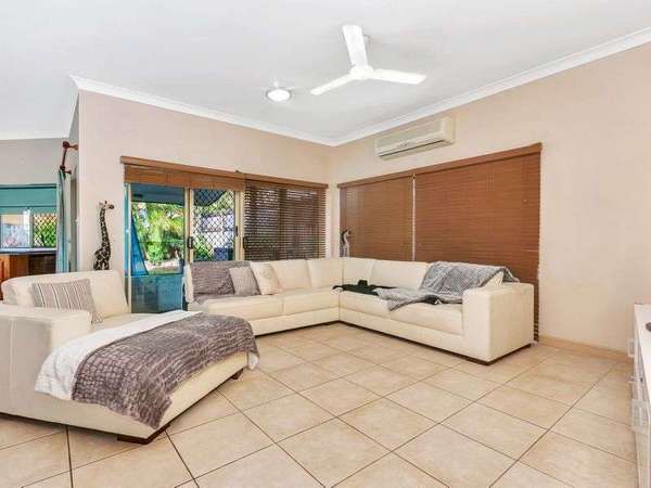 34 Alpinia Terrace, Mount Sheridan - Thumbnail 8