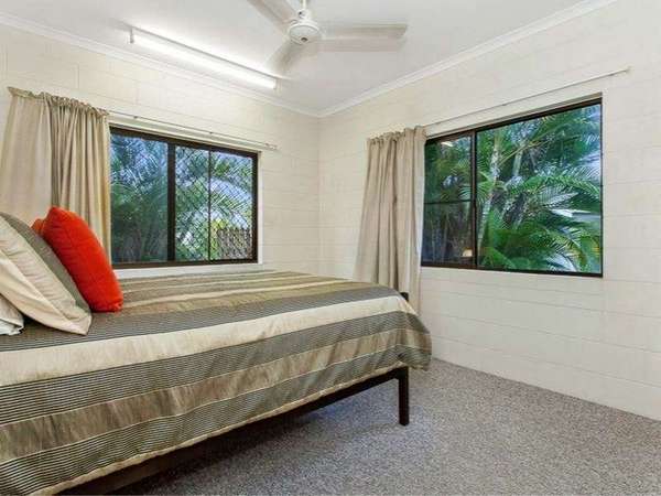 1 & 2/8 Haines Street, Gordonvale - Thumbnail 5