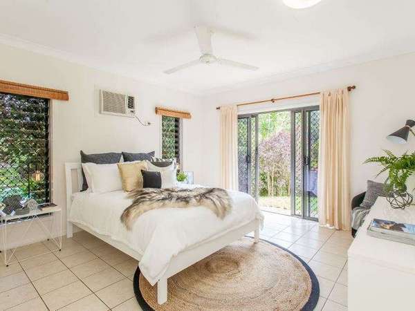 18-20 Prospector Close, Goldsborough - Thumbnail 4