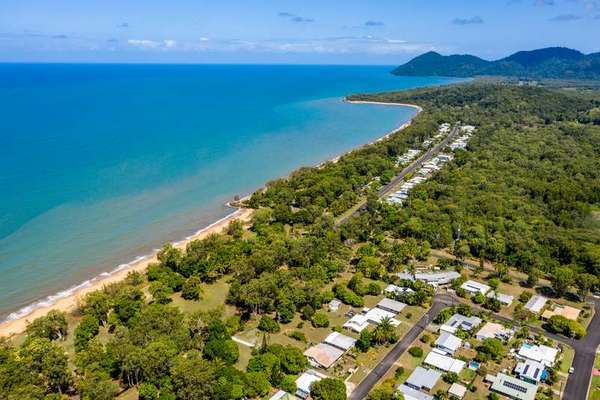 10 Paperbark Street, Bramston Beach - Thumbnail 3