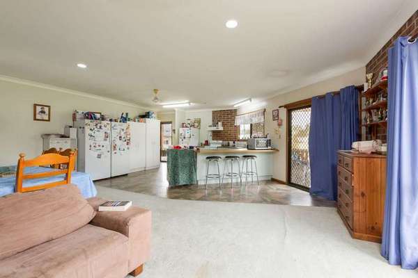 6 Squires Close, Gordonvale - Thumbnail 2
