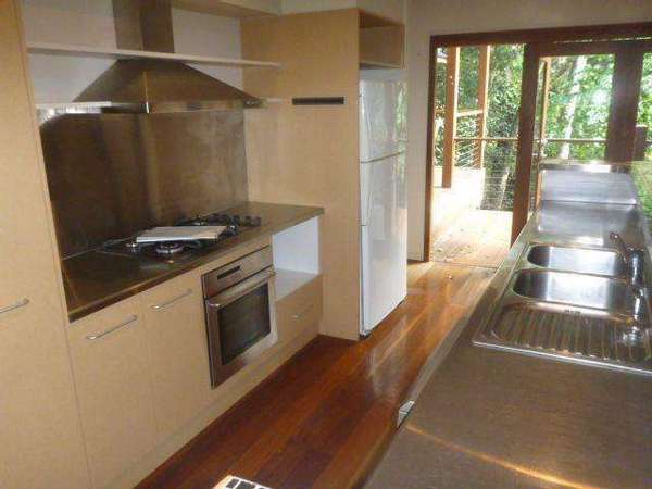 10 Rainforest Road, Edmonton - Thumbnail 6