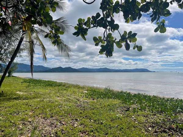 10 Giangurra Esplanade, East Trinity - Thumbnail 2
