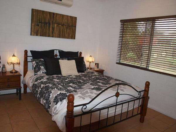 57 Giffin Road, White Rock - Thumbnail 8