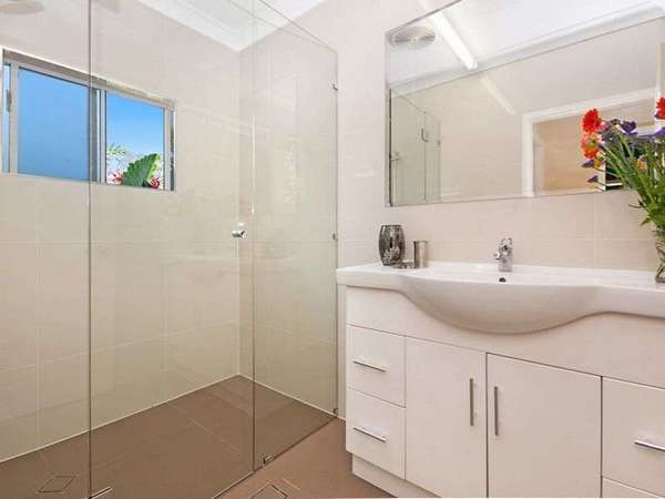 16 Klarwein Close, Gordonvale - Thumbnail 3