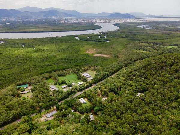 1368 Pine Creek Yarrabah Road, East Trinity - Thumbnail 3