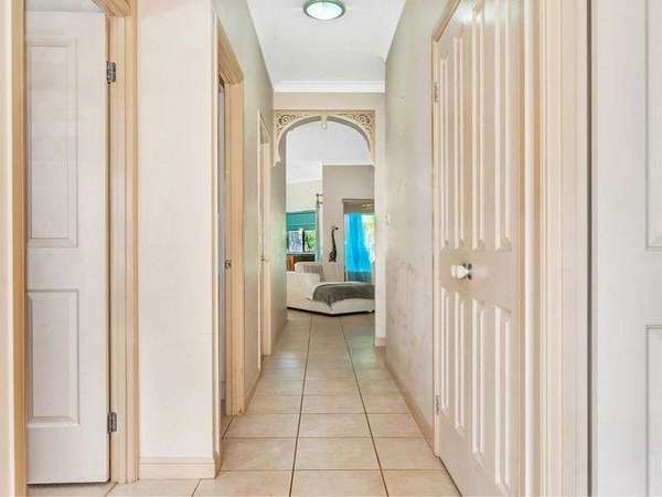 34 Alpinia Terrace, Mount Sheridan - Thumbnail 4
