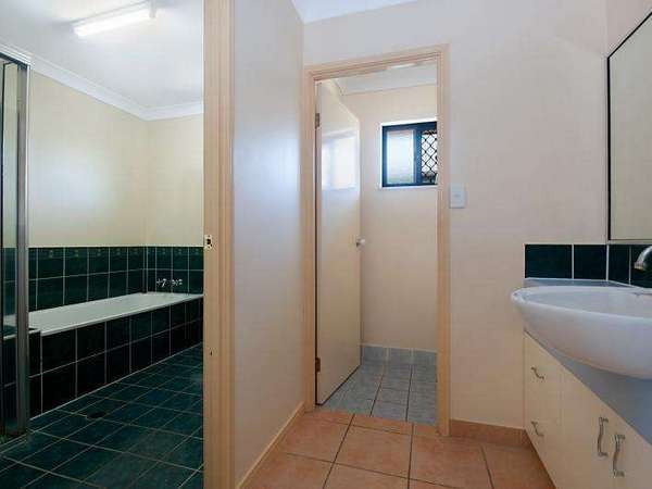 44 Leftwich Street, White Rock - Thumbnail 4