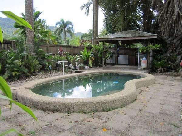 1-3 McMahon Drive, Fishery Falls - Thumbnail 2