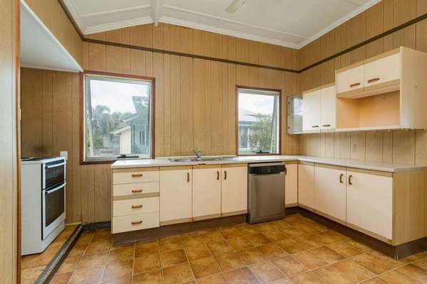 13 Greenwood Street, Gordonvale - Thumbnail 3