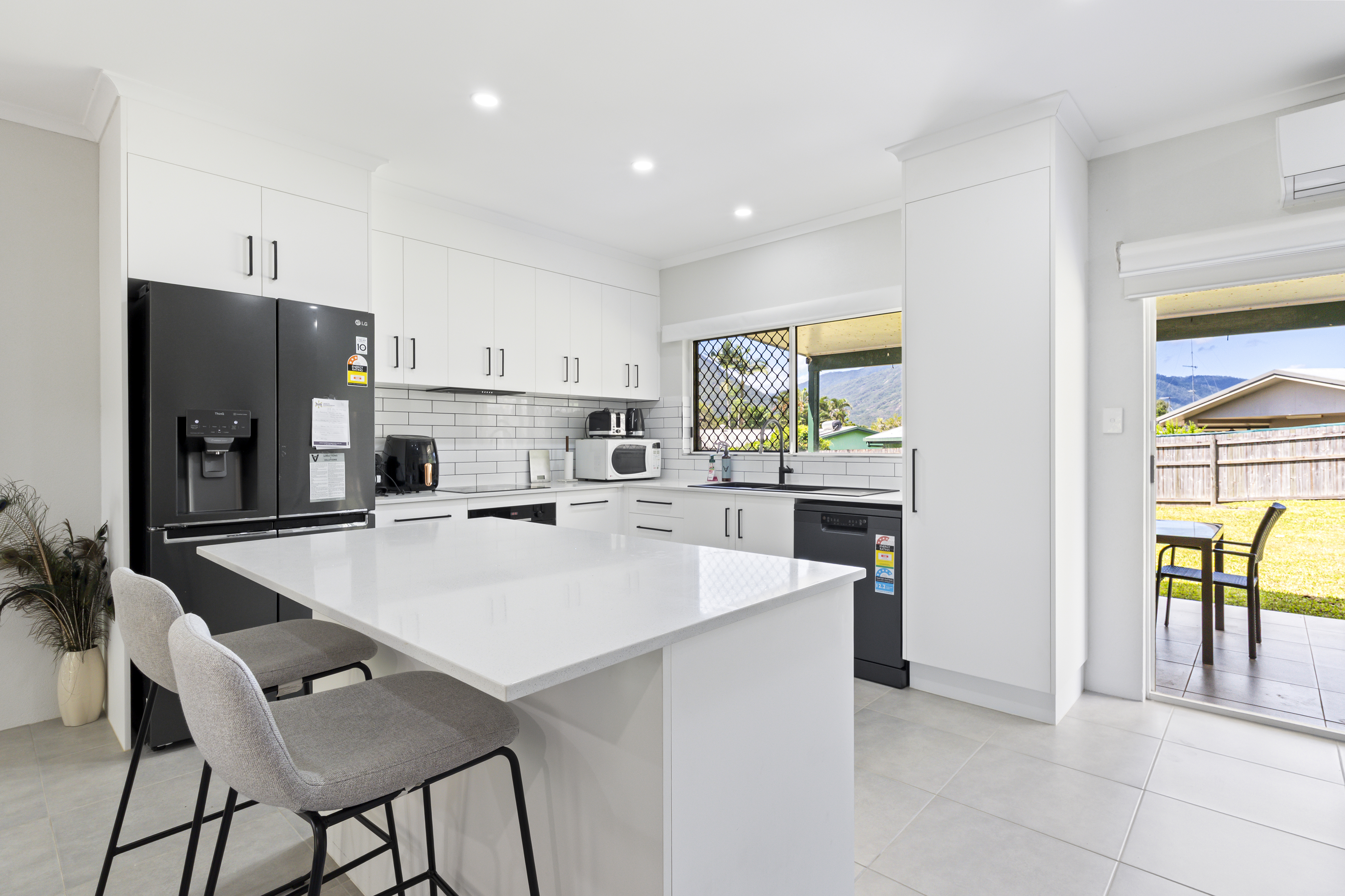 9 Halloran Close, Gordonvale - Thumbnail 4