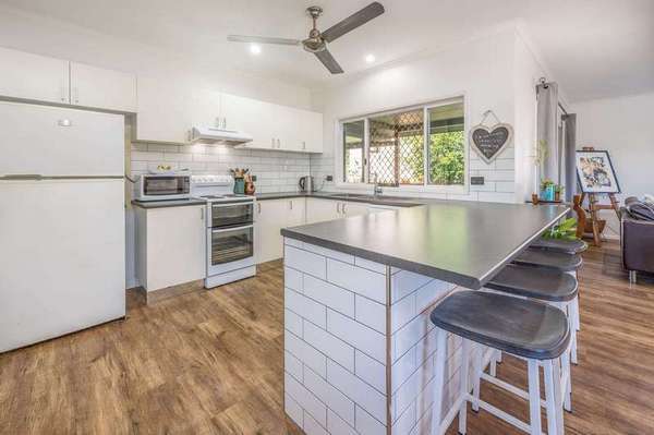 1 Dall'alba Close, Gordonvale - Thumbnail 3