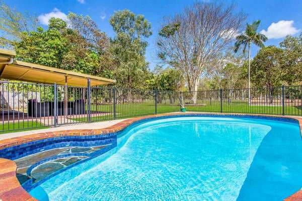 27 Buzacott Street, Gordonvale - Thumbnail 2