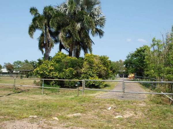 2 Greenacres Close, White Rock - Thumbnail 5