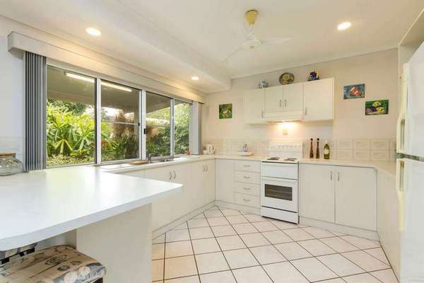 25 Sassafras Street, Bramston Beach - Thumbnail 4