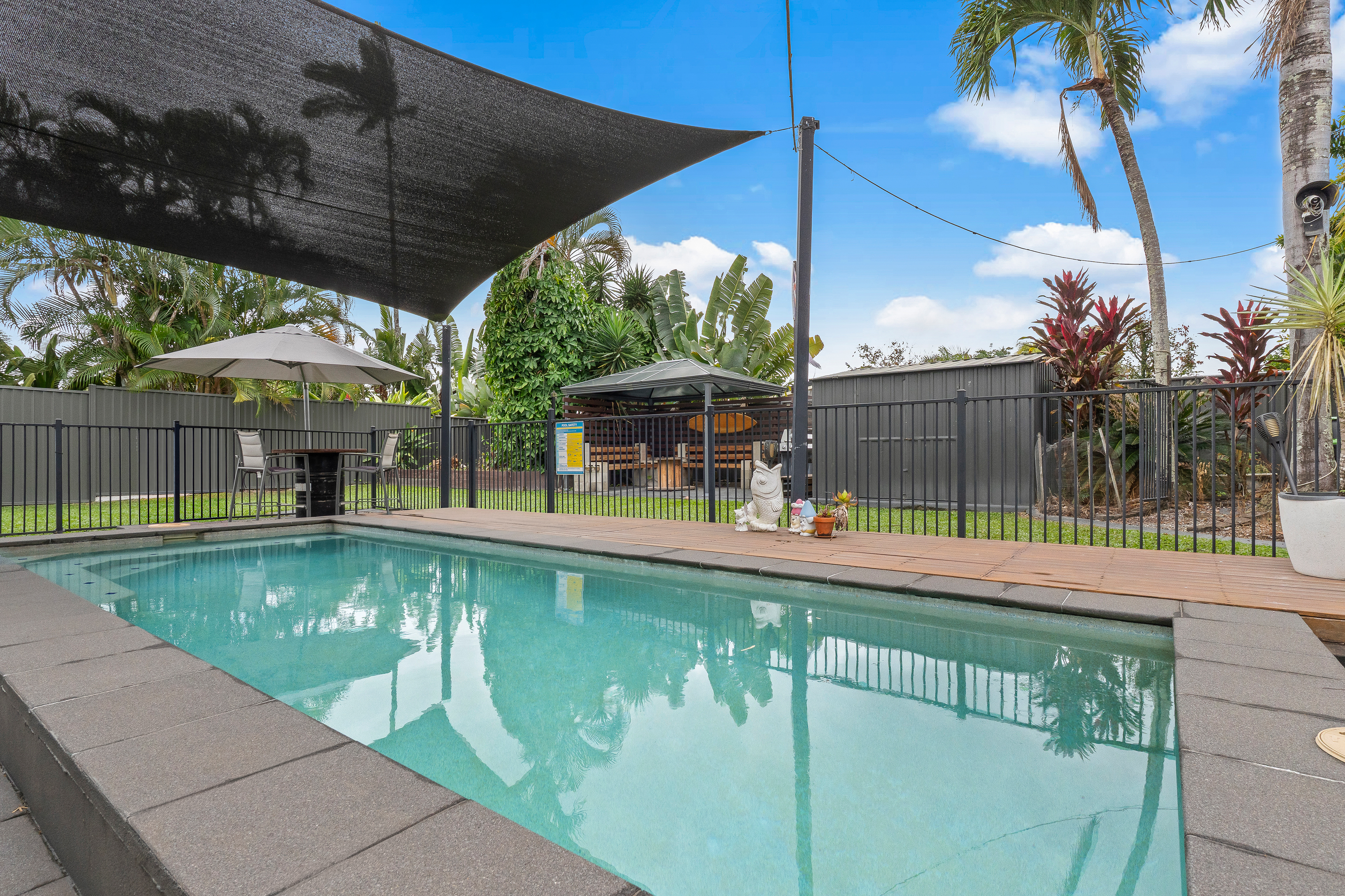 32 Leeuwin Crescent, Bentley Park - Image 1