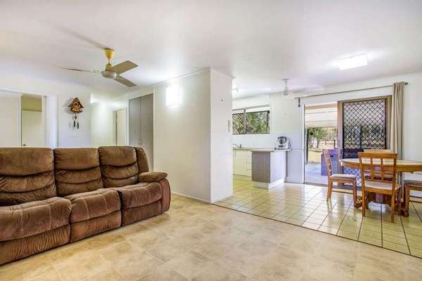 27 Buzacott Street, Gordonvale - Thumbnail 4