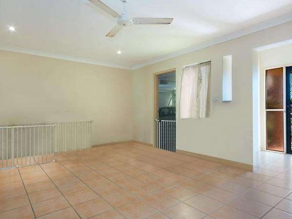 44 Leftwich Street, White Rock - Thumbnail 2