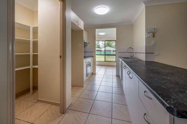 11 Nielsen Street, Aloomba - Thumbnail 7