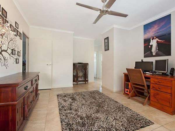 6 Lode Street, Edmonton - Thumbnail 3