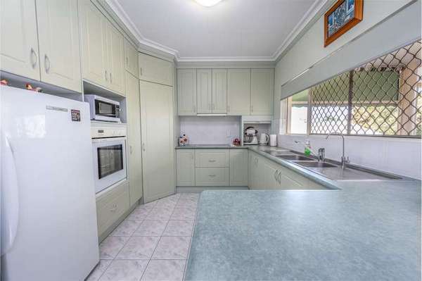 7 Caesar Street, Bentley Park - Thumbnail 7