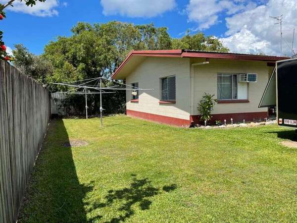 1 & 2/90 Sheppards Street, Gordonvale - Thumbnail 4