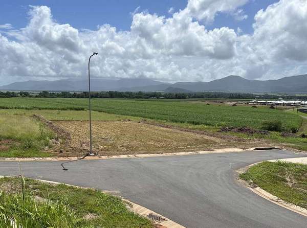 28 Sarah Close, Gordonvale - Thumbnail 2
