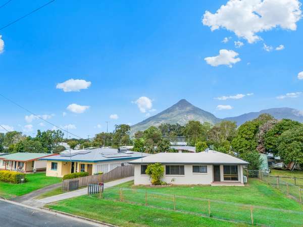 1 and 2/21 Hawkins Street, Gordonvale - Thumbnail 2