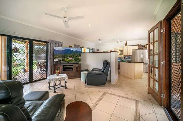 9-11 Licence Street, Goldsborough - Thumbnail 8