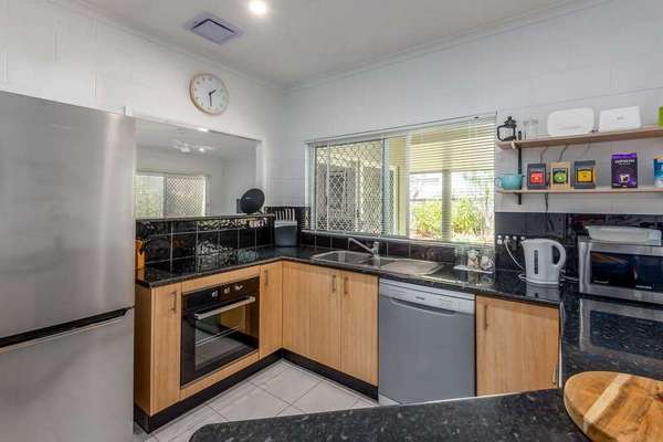 15 Dall'Alba Close, Gordonvale - Thumbnail 6
