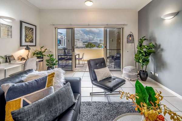 2/79 Spence Street, Cairns City - Thumbnail 7